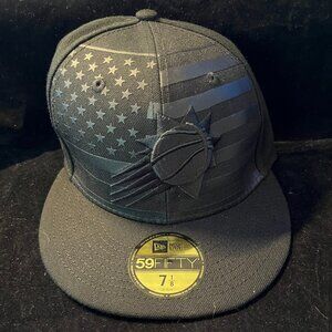 New Era Phoenix Suns Black on Black Tonal Flag 59FIFTY Fitted Hat NWT  7 1/8